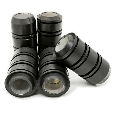 Ευρύτερη γκάμα μεγεθών 2 3/8 " 2 7/8 " 3 1/2 " Steel Core Rubber Oil Satates Swab Cups